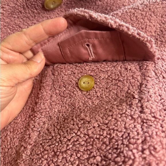 GUC Vince- Faux Fur Jacket in Mauve. Size L - Picture 10 of 11